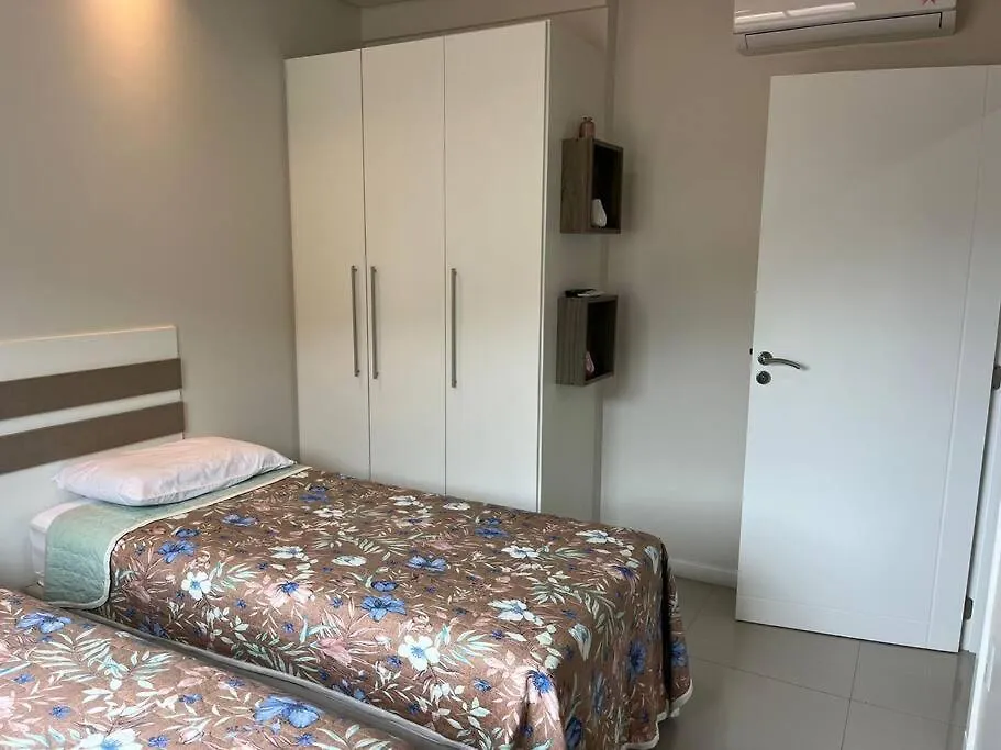 アパート Lindo Apartamento No Centro Bombinhas 2 Quartos ブラジル